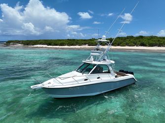 38' Boston Whaler 2010