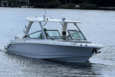 29' Boston Whaler 2024