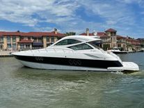 Cruisers Yachts 540 Sport Coupe