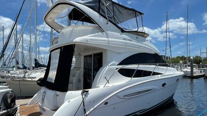 35' Meridian 2007 Yacht For Sale