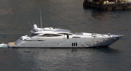 121' Pershing 2006