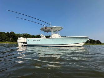 28' Regulator 2019