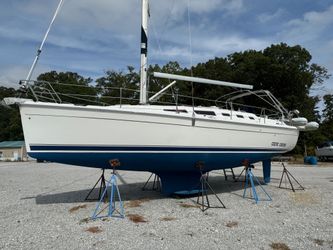 37' Hunter 2008