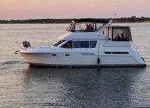 Carver 405 Motor Yacht