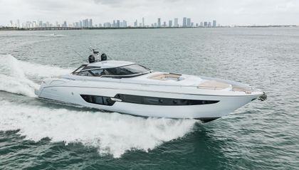 88' Riva 2016