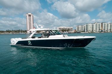 43' Tiara Yachts 2021