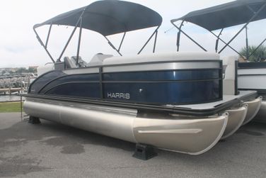 Harris Cruiser 210