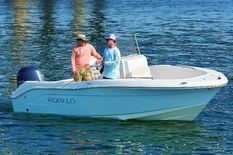 Robalo R180 Center Console