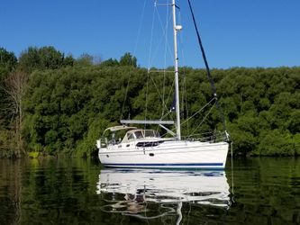 45' Hunter 2010