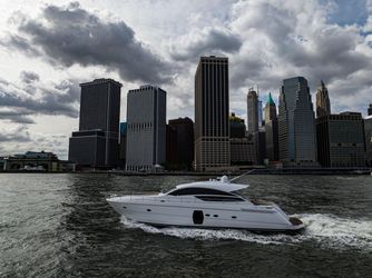 64' Pershing 2013