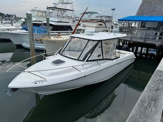 32' Boston Whaler 2008