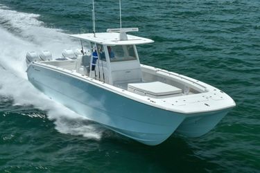 40' Invincible 2020