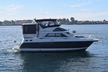 40' Cruisers Yachts 1995