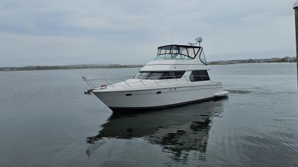 45' Carver 2000