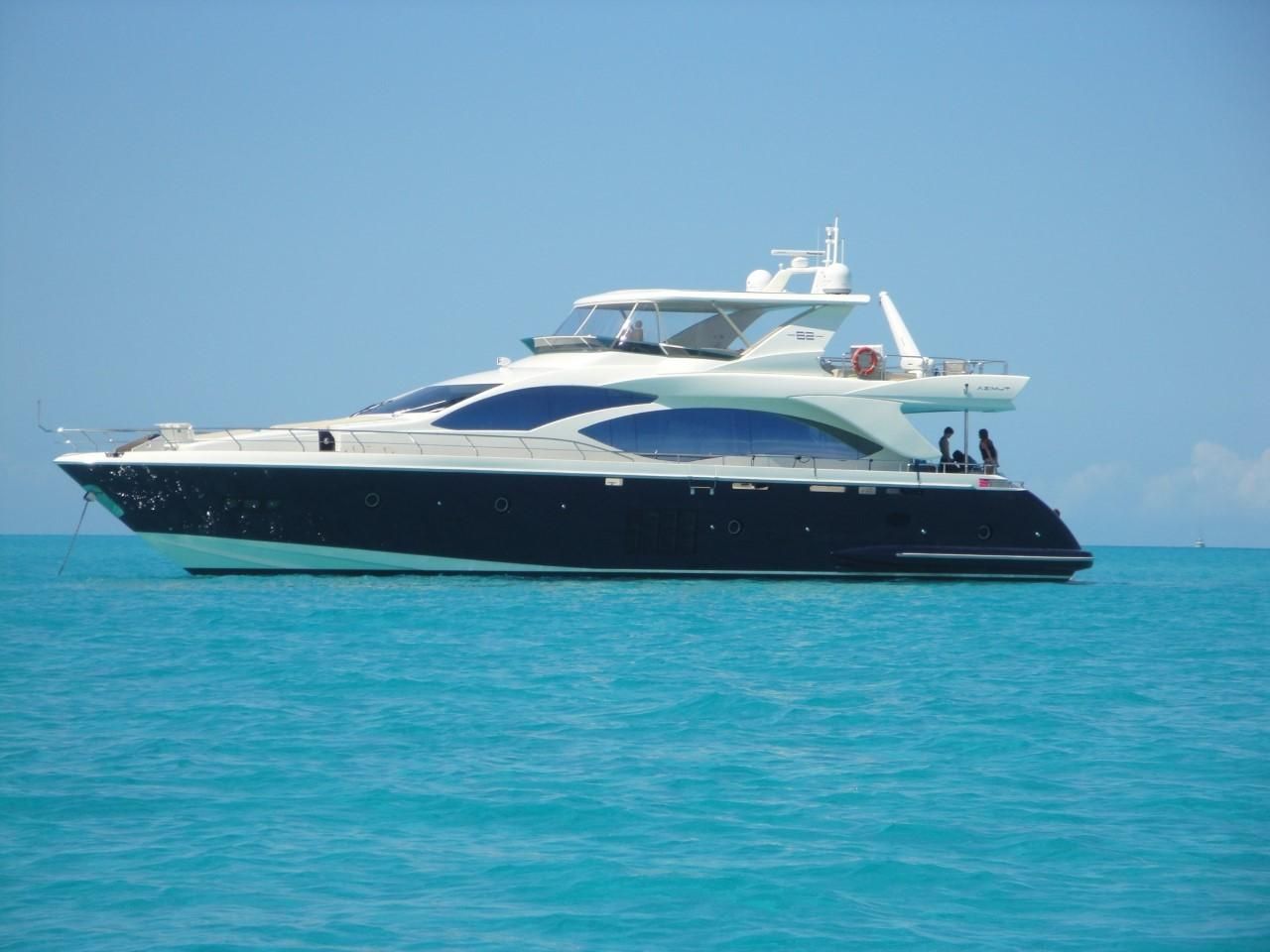 motor yacht marie claire