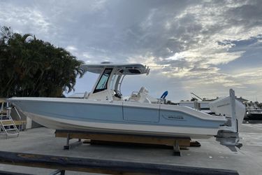 28' Boston Whaler 2023