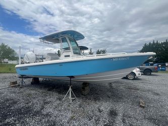 25' Everglades 2023