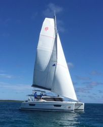 38' Fountaine Pajot 2017