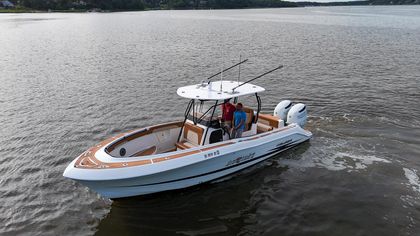 28' Hydra-sports 2000