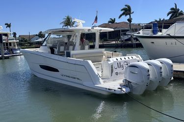 40' Regal 2023