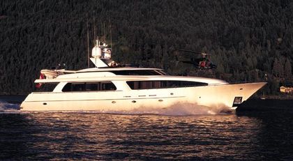 105' Westport 2022