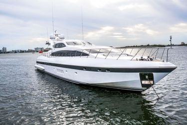 105' Mangusta 2007