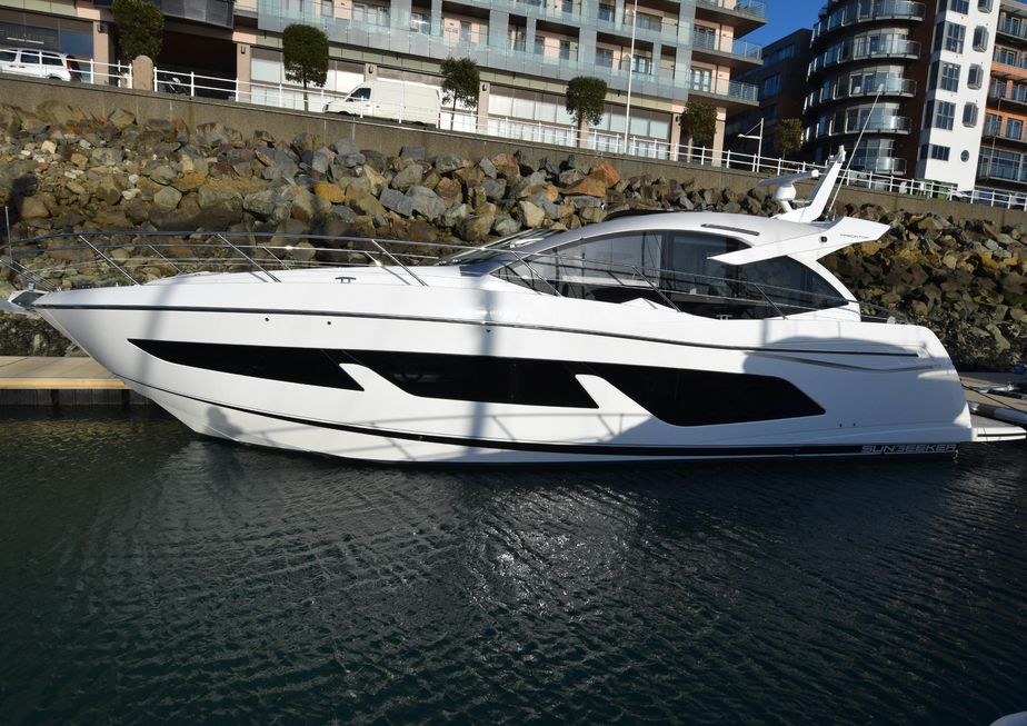 2019 Sunseeker Predator 50 Sports Cruiser For Sale Yachtworld