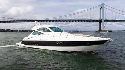 52' Cruisers Yachts 2009