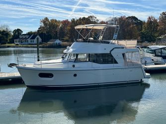35' Beneteau 2023
