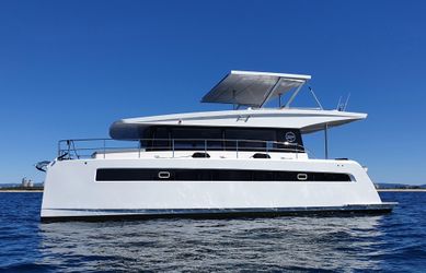 44' Sunpower 2022
