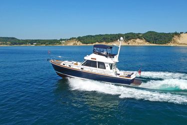 46' Grand Banks 2014