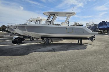 27' Robalo 2020 Yacht For Sale