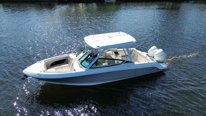 28' Boston Whaler 2023