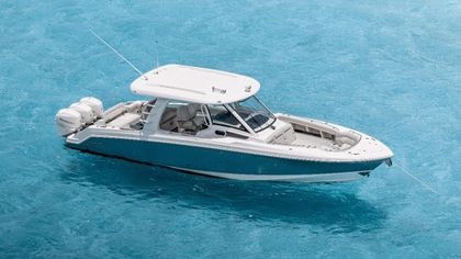 35' Boston Whaler 2019