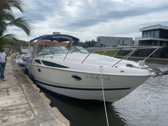 33' Bayliner 2012