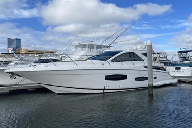 53' Regal 2014