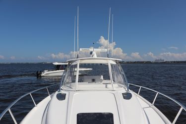 38' Intrepid 2006