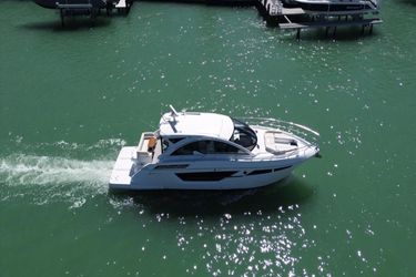 50' Cruisers Yachts 2024