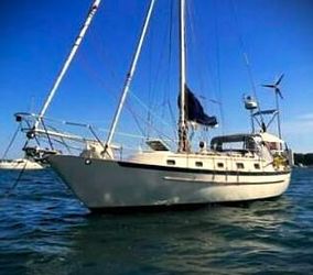 37' Pacific Seacraft 1995