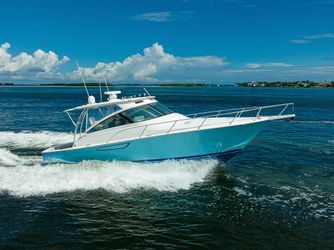 42' Viking 2013