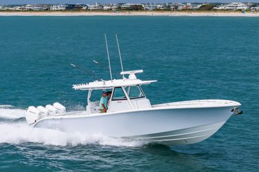 39' Yellowfin 2024