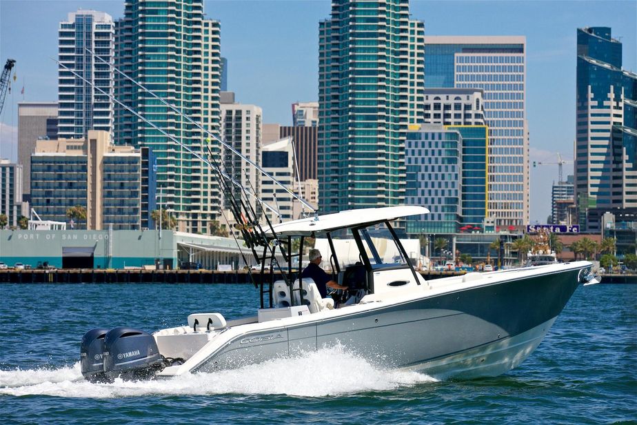2019 Cobia 301 Cc Center Console For Sale Yachtworld