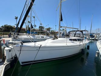 33' Hunter 2013