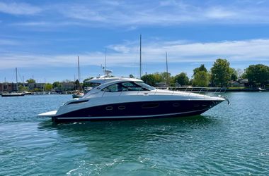 47' Sea Ray 2011