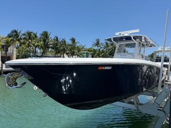 39' Invincible 2021
