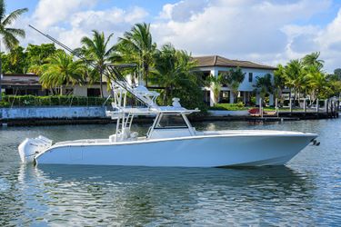 42' Yellowfin 2021