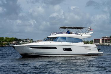 58' Prestige 2014