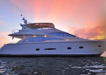 65' Marquis 2005