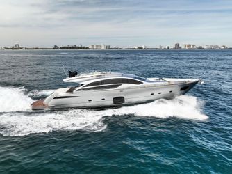 82' Pershing 2017