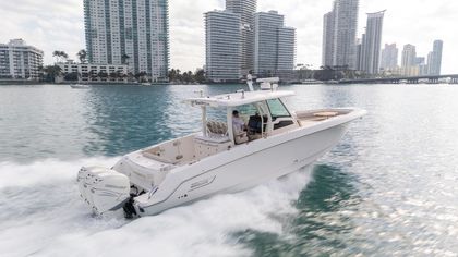 38' Boston Whaler 2020